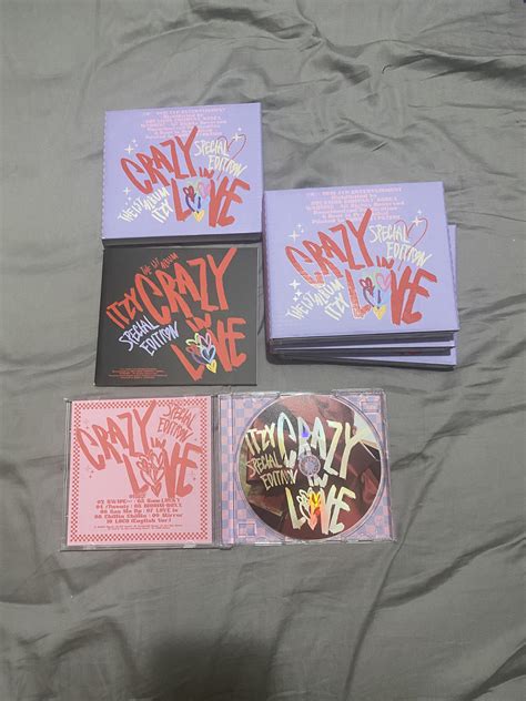 ITZY SPECIAL EDITION LOCO ALBUMS UNSEALED, Hobbies & Toys, Memorabilia ...