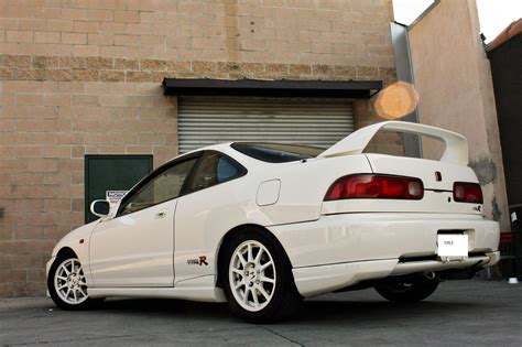 Buying a Honda Integra Type R DC2 - Complete Guide - Garage Dreams