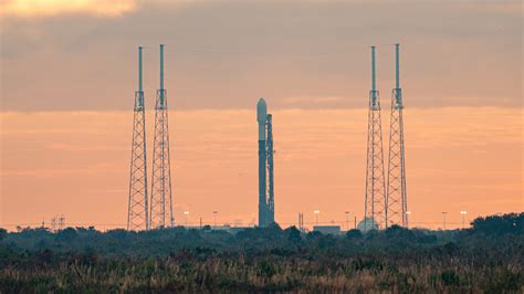 Space schedule: SpaceX plans to launch Falcon 9 early Monday