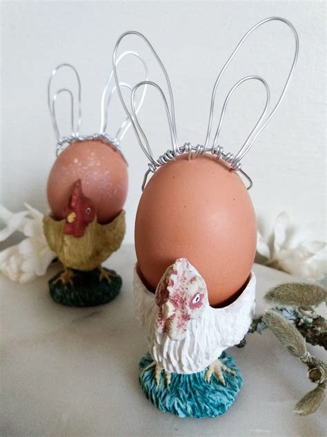 Minimalist Easter Decor: DIY Wire Bunny Ears - a Hopeful Home