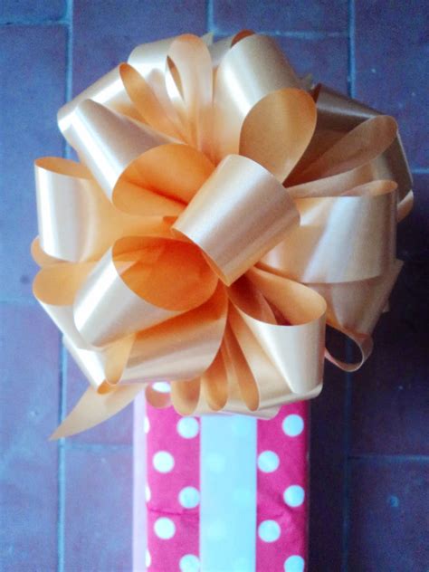 How To Make A Bow: 25 Awesome DIYs | How to make bows, Diy gift bow ...