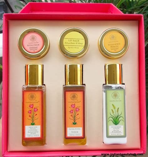 Forest Essentials Ladies Essential Travel Kit Review - IBH