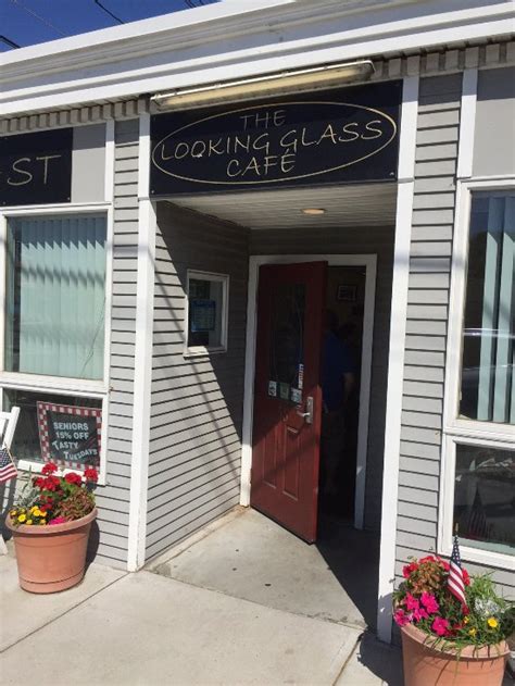 The Looking Glass Cafe, Wrentham - Restaurant Reviews, Phone Number ...