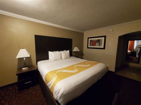 QUALITY INN SACRAMENTO CONVENTION CENTER - Updated December 2024 - 66 ...