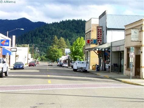 Riddle, Oregon is close to Nickel Mountain, at one time the site of the only nickel smelter in ...