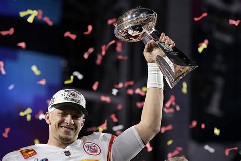 The Sports Report: Patrick Mahomes and Chiefs triumph in Super Bowl - Los Angeles Times