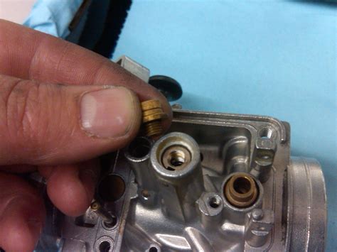 How to Clean a Carburetor (with Pictures) - Instructables