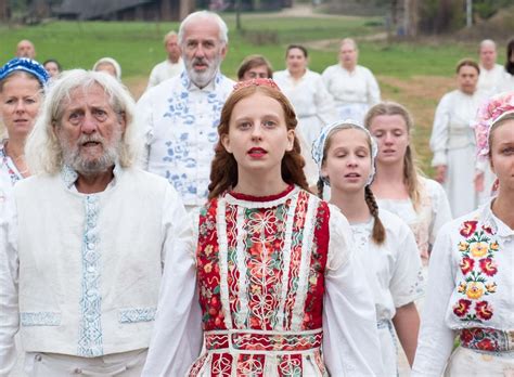 Trippy Behind-The-Scenes Details We Never Knew About 'Midsommar'