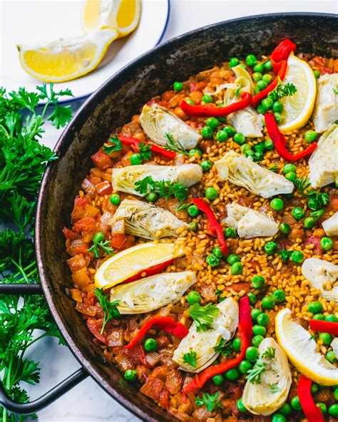 Easy Vegetarian Paella – A Couple Cooks