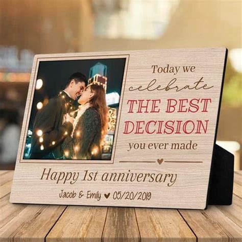 25+ Best 1 Month Anniversary Gifts for Lovebirds - 365Canvas Blog