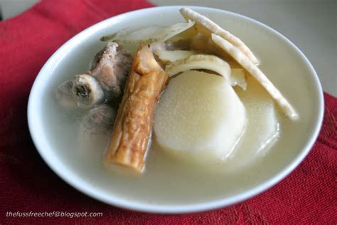 the FUSS FREE chef: Herbal Pork Ribs Soup with Chinese Yam