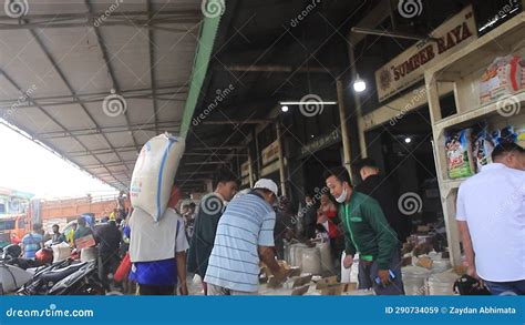 Busyness at the Cipinang Rice Main Market. Stock Video - Video of main, indonesia: 290734059