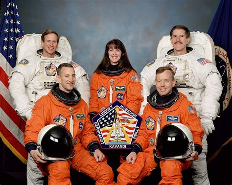 STS 104 Mission Crew - NASA l’espace Shuttle Program photo (39434782) - fanpop