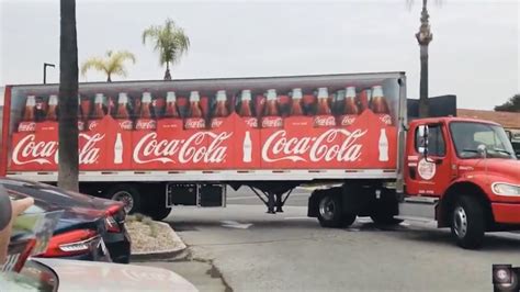 Coca-Cola Delivery Truck Making a Tight Turn - YouTube