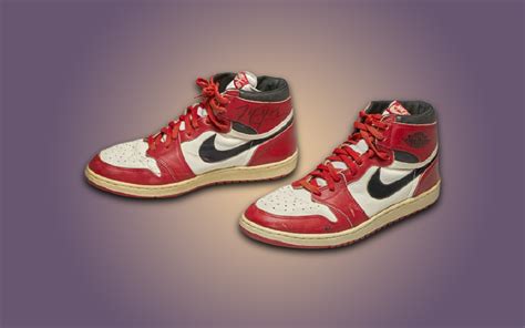 Michael Jordan’s “Chicago” Air Jordan 1’s - $560,000 | GODLY SOLES