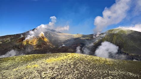 TravelMarx: The Mount Etna Summit Hike from Rifugio Sapienza