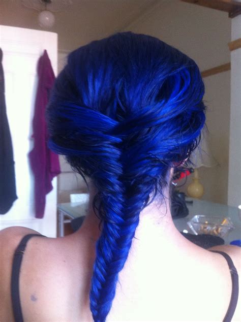 Elumen blue color I want | Coupe de cheveux et couleur, Cheveux, Coupe de cheveux