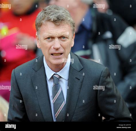 DAVID MOYES MANCHESTER UNITED FC MANAGER OLD TRAFFORD MANCHESTER ...