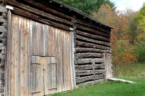 Old Wooden Barn Free Stock Photo - Public Domain Pictures