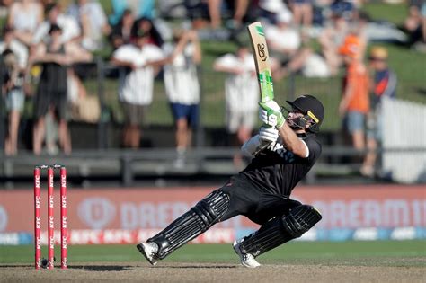 Tom Latham does it in style | ESPNcricinfo.com