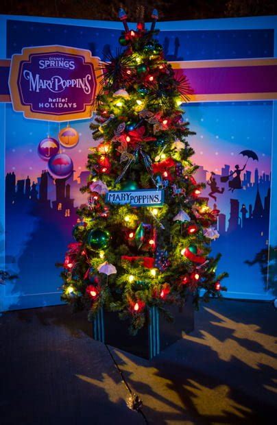 Tips for Christmas at Disney Springs - Disney Tourist Blog