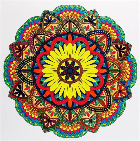 ColorIt Mandalas to Color Volume 1 Colorist: Jan Long #adultcoloring # ...