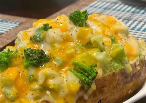 Broccoli and Cheese Baked Potato - Grandma's Homemade Goodness