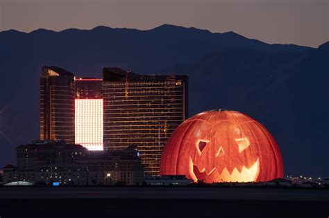 Galeria de The Sphere, a maior estrutura esférica do mundo é inaugurada em Las Vegas - 3