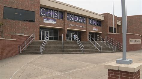 Crowley ISD moves to virtual learning due to COVID-19 surge | FOX 4 ...