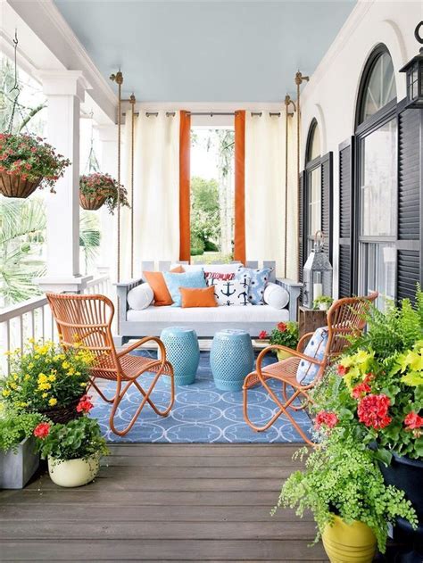 32 Stunning Rustic Patio Decorating Ideas - HOMYHOMEE