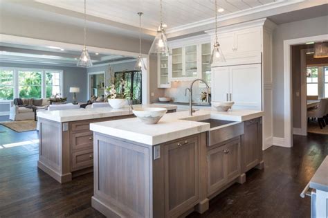 A Kitchen Designed for Entertaining: 6 Tips - Medford Remodeling