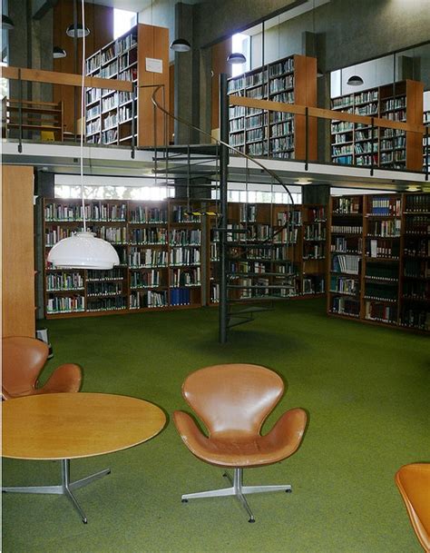 Wolfson Library at St. Catherine's College, Oxford by Arne Jacobsen. Happy, quiet place ...