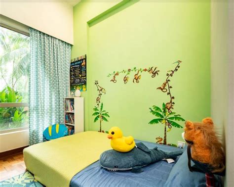 Parrot Green For Accent Wall Paint Colour | Livspace