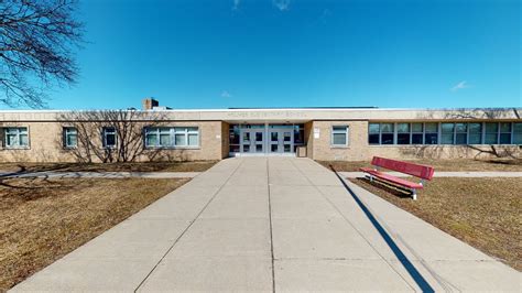 Holmes Elementary School - Matterport 3D Showcase