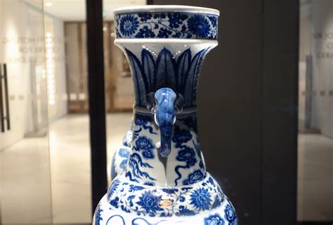 The David Vases (side view of neck) | The David Vases, 1351 … | Flickr