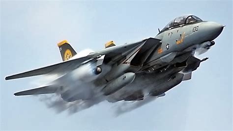 Elite F-14 Flight Officer Explains Why The Tomcat Was So Influential