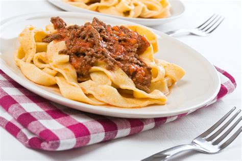 Pappardelle al cinghiale: la ricetta del primo piatto al ragù di ...