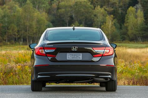 First Drive: 2018 Honda Accord | Automobile Magazine