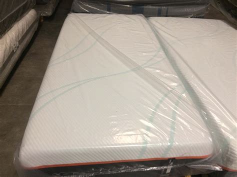 Tempur-Pedic ProAdapt Firm Split King (2 Twin XLs) Mattress Only - Tampa Bay Mattresses