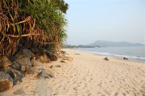 Plage Sur L'île De Lantau, Hong Kong Photo stock - Image du sable, côte ...