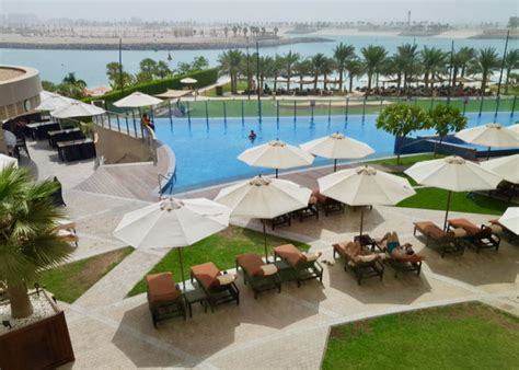 12 BEST HOTELS in Abu Dhabi