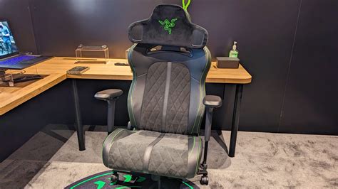 Rumbly Razer gaming chair pillow could add Hypersense to any seat