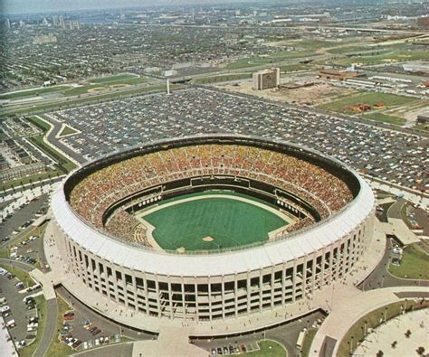 Super 70s Sports on Twitter | Philadelphia eagles stadium, Nfl stadiums ...