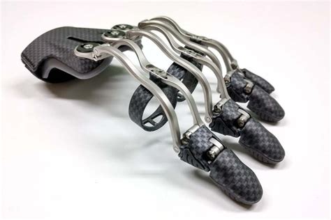 Body-powered partial hand prosthesis | Prosthetics, Prosthetic fingers ...