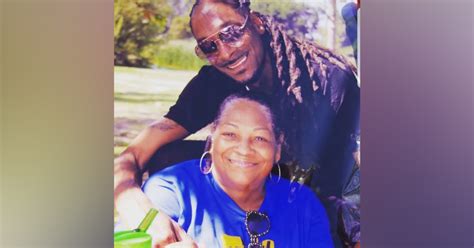 Snoop Dogg pays tribute to his mom after her death: "Thank u god for ...