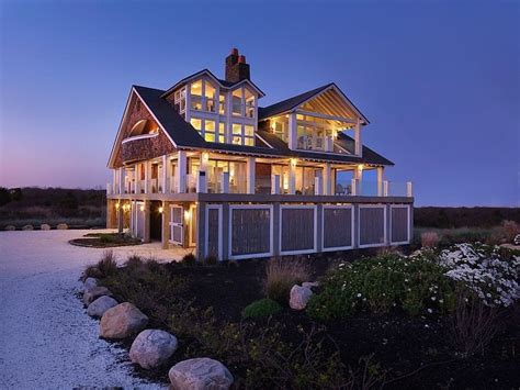 Rhode Island Cottage by Burgin Lambert Architects | HomeAdore | Architecture, Contemporary ...