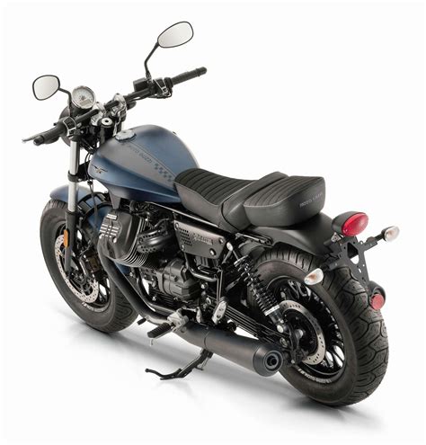 Moto Guzzi V9 Bobber 2018 Test | Reviewmotors.co