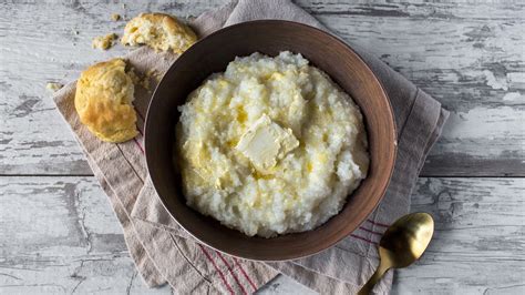 How to Cook With Grits: Traditional Southern Grits Recipe - 2022 - MasterClass