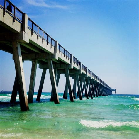 Navarre Beach Pier.... Gorgeous! But sadly, these may be the only waves I get to surf this ...