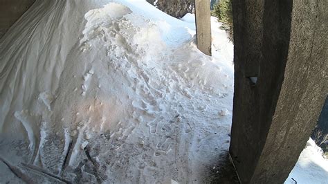 I crossed a DANGER tunnel that I previously cleared of snow Transfăgărășan - YouTube